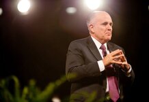 Giuliani wins Black Man of the Year
