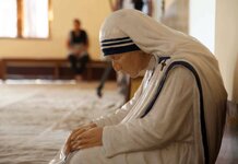 Quackpot fundamentalist and friend of dictators finally canonised by paedophiles