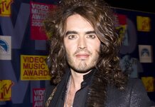 Russell Brand in hot water again for ‘pranking’ Andrews Sachs’ granddaughter Russell Brand