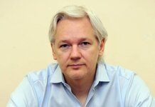 Julian Assange unveils plans to have quiet weekend in front of the TV Julian Assange