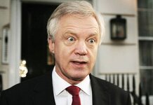 David Davis hospitalised after failing to negotiate his way out of wet paper bag