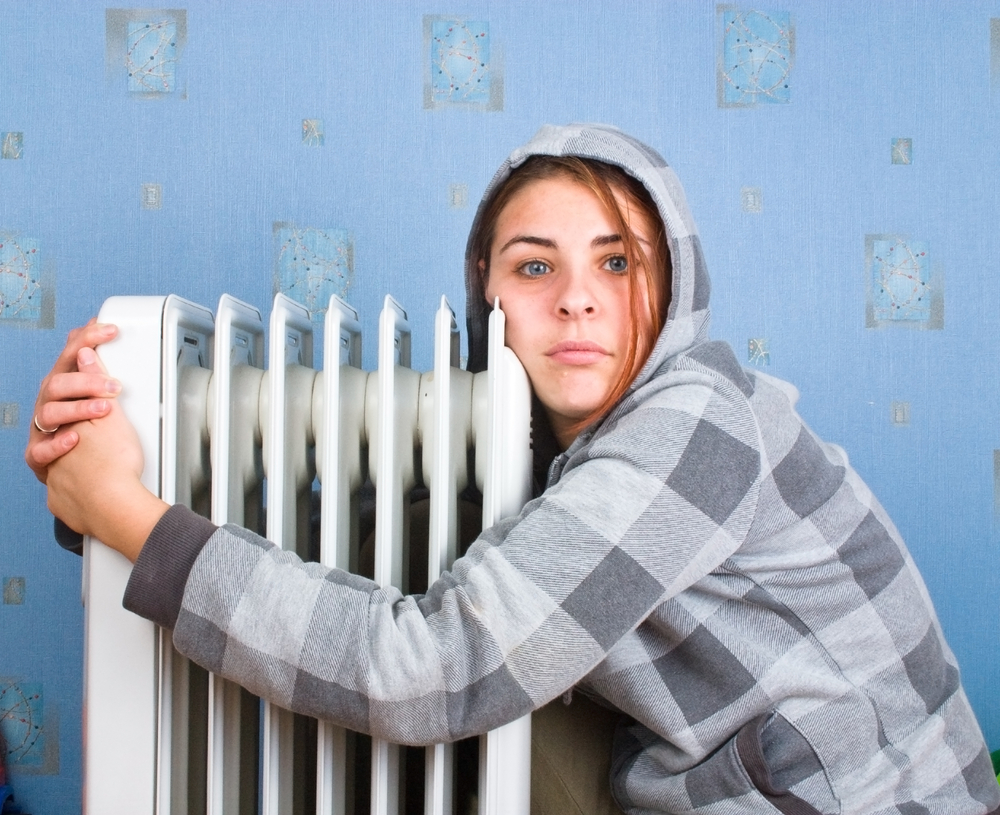 Northern woman puts heating on