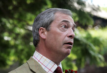 If it wasn’t for my £4m house and investment portfolio I’d be practically penniless, bleats Nigel Farage Nigel Farage