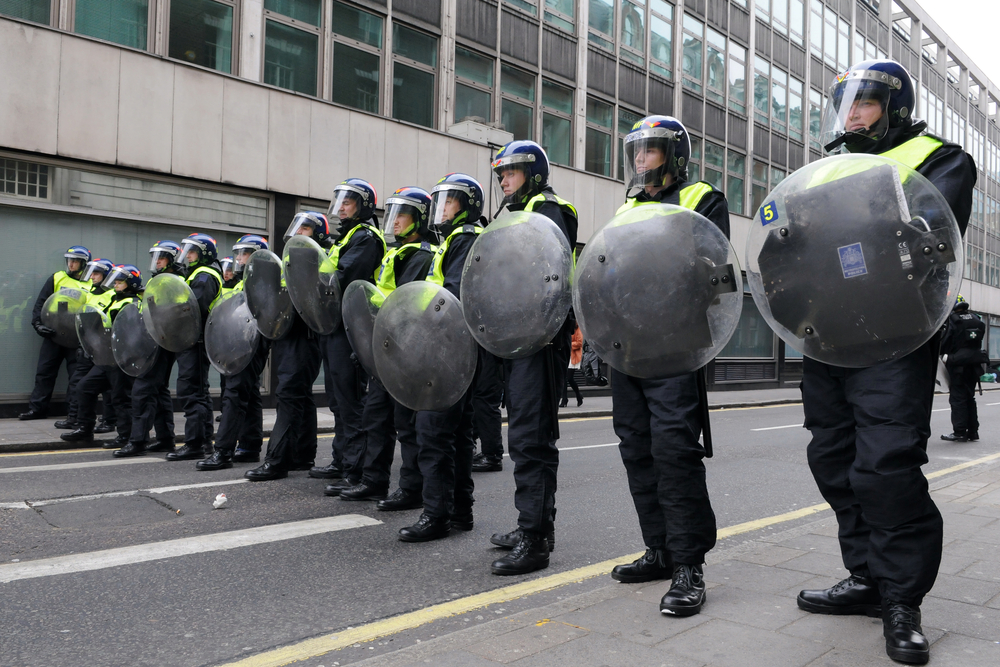 riot police 2