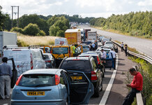 Learner drivers allowed to experience the high octane feeling of sitting in traffic on the M62
