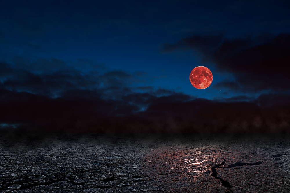 Red moon