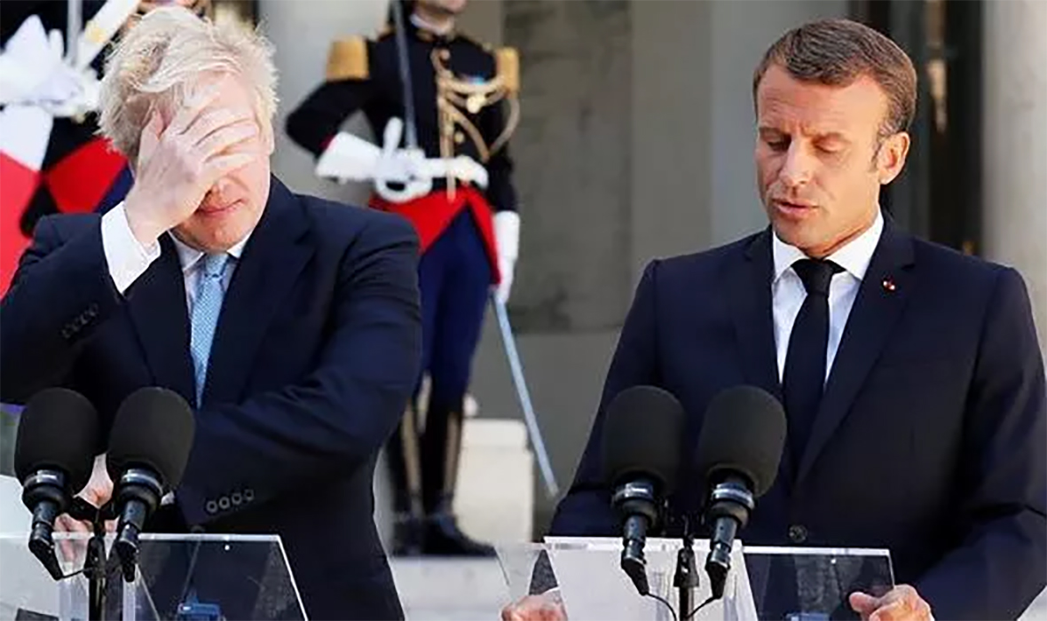 Macron & Johnson